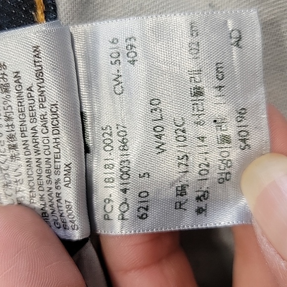 Levi's 541 Athletic Taper Jeans, Size 40x30, Dark Wash, Gently Used Condition - Picture 8 of 13